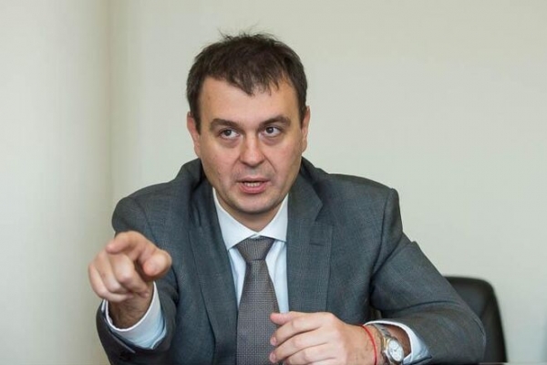 
Вынужденный шаг: Гетманцев назвал цели госрегулирования на рынке топлива
