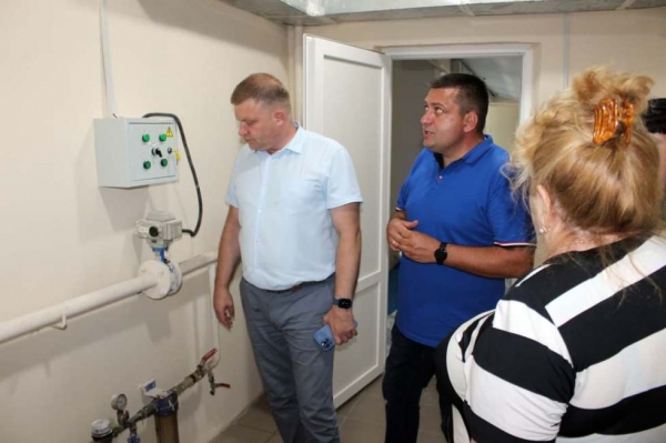 Обновили кресла и фасад: в Аккермане завершают реконструкцию главного стадиона