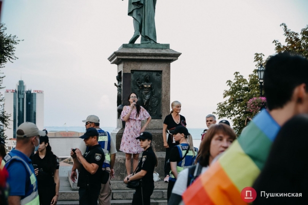 «Жить свободно, жить без страха»: как в Одессе прошел ЛГБТ-прайд. Фоторепортаж