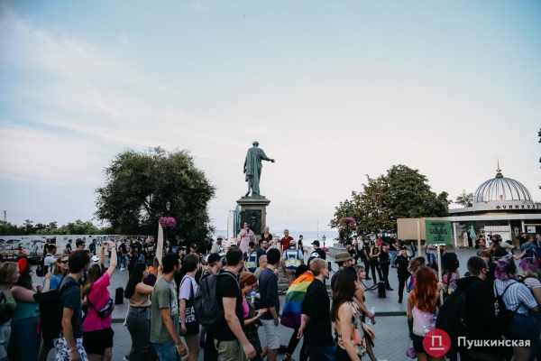 «Жить свободно, жить без страха»: как в Одессе прошел ЛГБТ-прайд. Фоторепортаж
