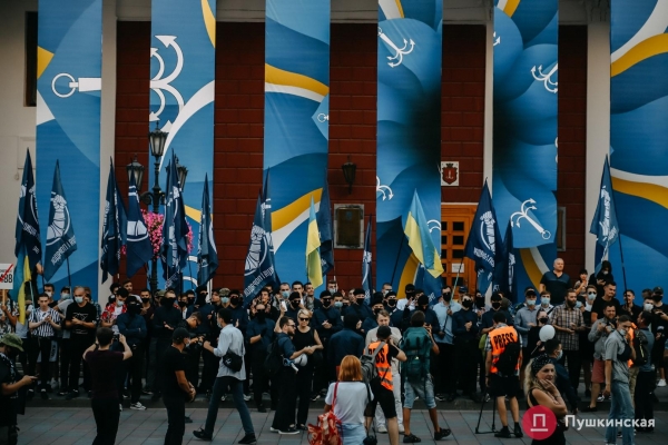 «Жить свободно, жить без страха»: как в Одессе прошел ЛГБТ-прайд. Фоторепортаж