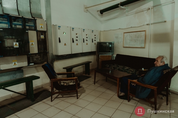 Айсберг искусства: огромный фоторепортаж о блеске и подземных «тайнах» одесского Оперного театра