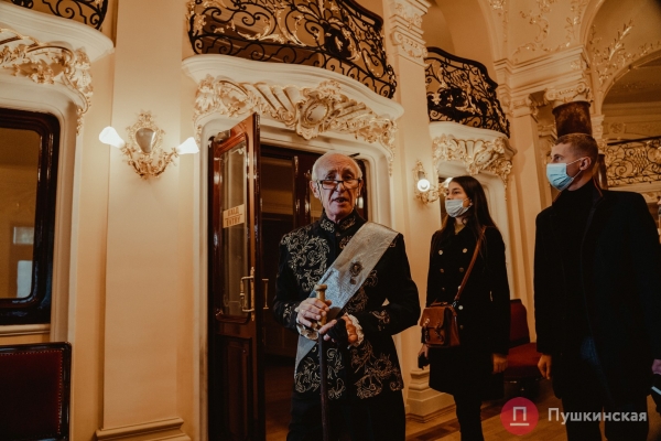 Айсберг искусства: огромный фоторепортаж о блеске и подземных «тайнах» одесского Оперного театра