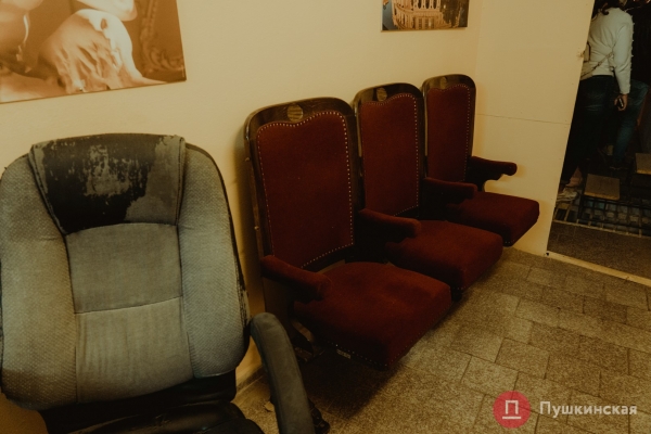 Айсберг искусства: огромный фоторепортаж о блеске и подземных «тайнах» одесского Оперного театра