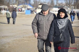 Аншлаг на побережье и в центре города: как одесситы провели 2 января