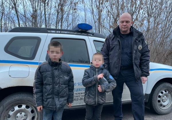 Босиком: двое детей из Винницкой области пешком добрались до Одесской