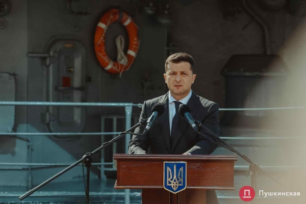 Ми вистояли і успішно відбиваємо атаки ворога — звернення президента України Володимира Зеленського