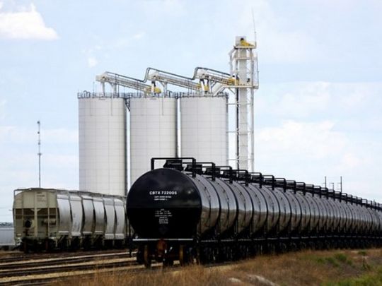 США оголосили про повну заборону імпорту нафти та газу з Росії