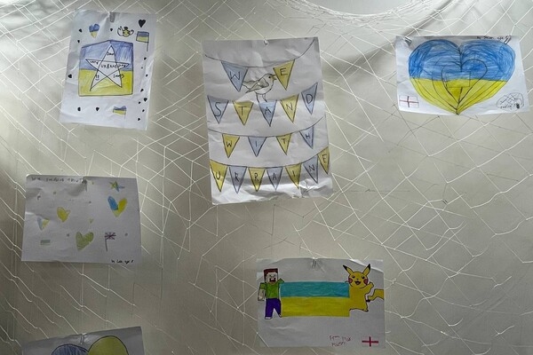 В Одессе открылась трогательная выставка детских рисунков в поддержку Украины