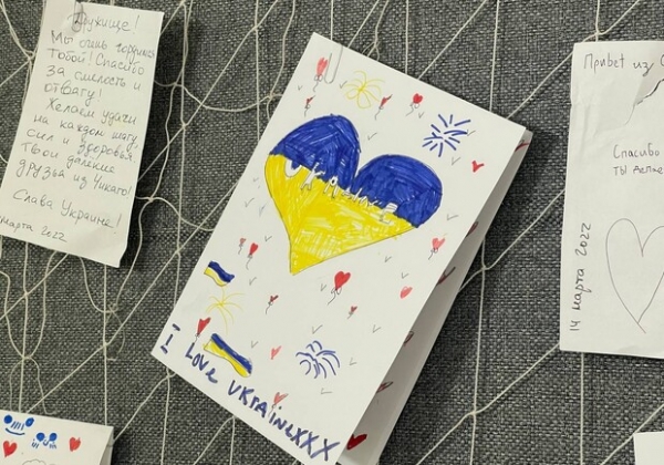 В Одессе открылась трогательная выставка детских рисунков в поддержку Украины