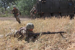 Одесские морпехи осваивают британские бронемашины Мastіff 