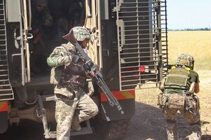 Одесские морпехи осваивают британские бронемашины Мastіff 