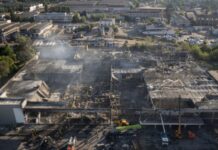 Появилось видео с моментом удара ракеты по ТЦ в Кременчуге — краткий анализ