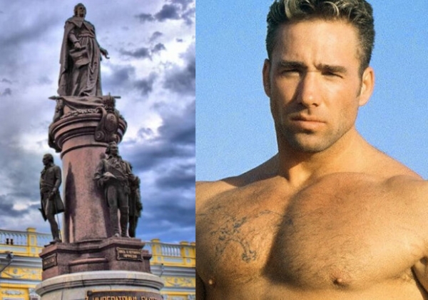 Петиция по замене памятника Екатерине II на порноактера в Одессе набрала нужное количество голосов