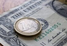 Курс валют в Украине 3 декабря 2022 года: сколько стоит доллар и евро