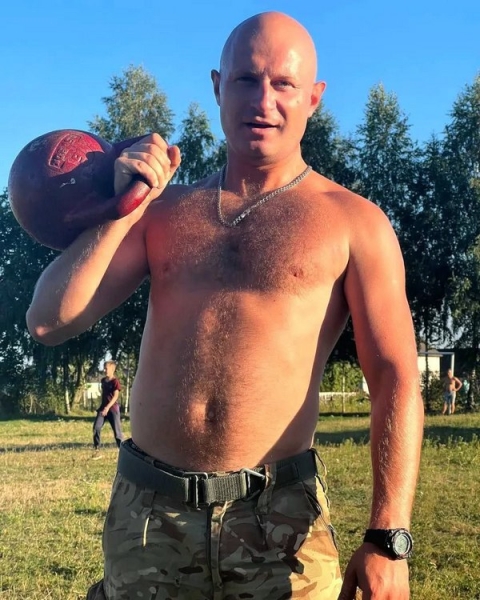 «Без ноги, у стані шоку починаю повзти. І знову міна. Мені відриває руку й розриває живіт»: історія штурмовика, який тричі ошукав смерть