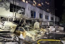 Одесса ночью под атакой дронов: сгоревшие авто, поврежденные многоэтажки, пострадавший