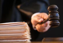 В Одессе офицера ВСУ судили по стрельбе в подъезде: выстрел раздался во время конфликта с доставщиком пиццы
