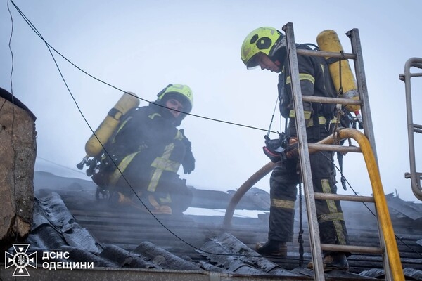 В центре Одессы горел жилой дом: последствия возгорания В центре Одессы горел жилой дом: последствия возгорания